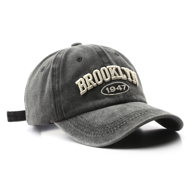 Retro Brooklyn Brief Borduren  - Streetwear Brand Beanie recensie en prijs