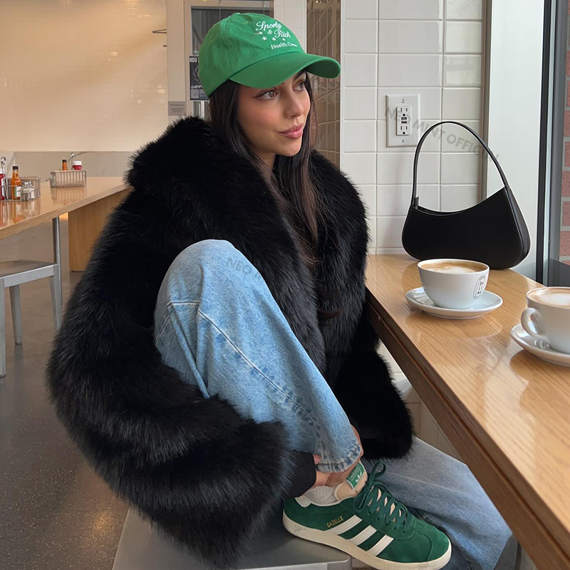 Neo Mint Street Fashion Sjaalk - Streetwear Girl Brand recensie en prijs