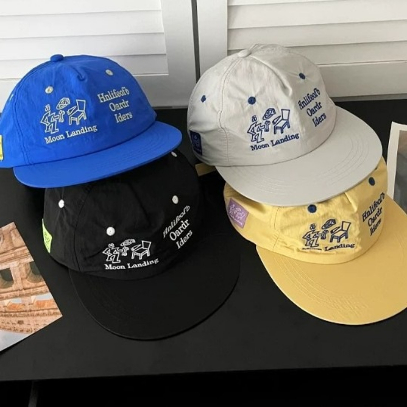 Cartoon borduurwerk baseballpe - Streetwear Brand Beanie recensie en prijs
